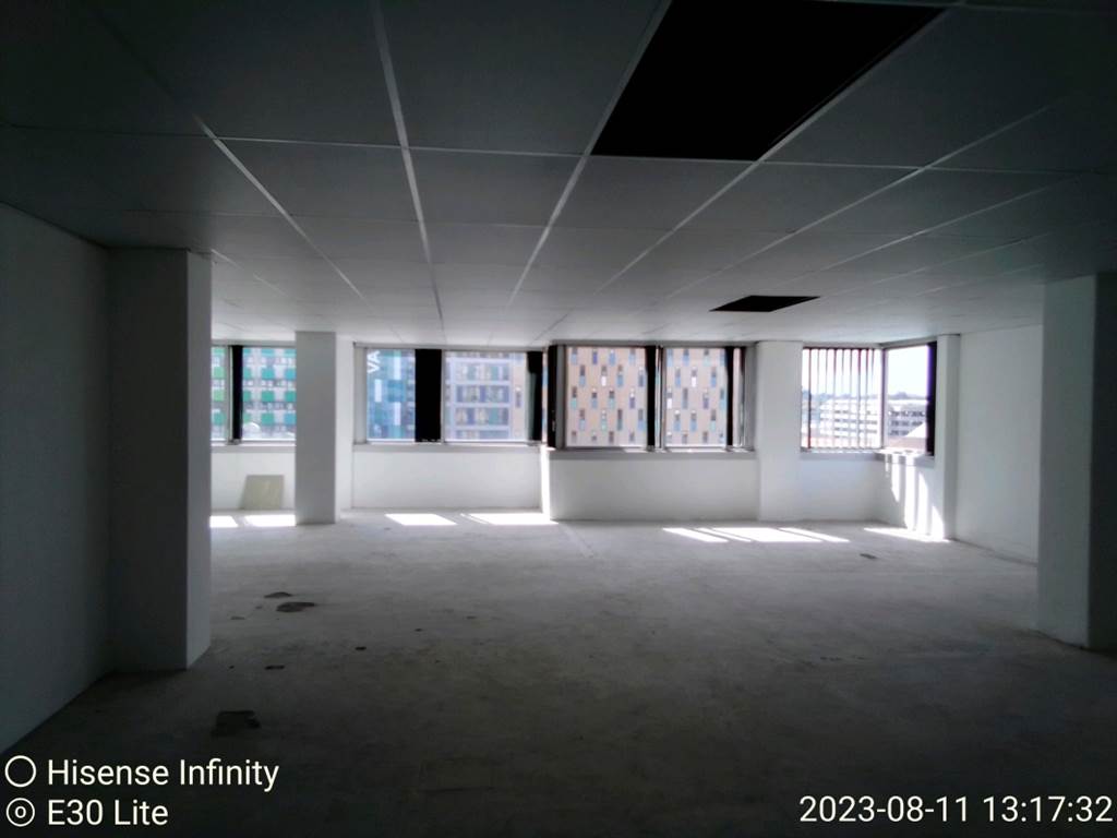 159  m² Office Space in Hatfield photo number 13