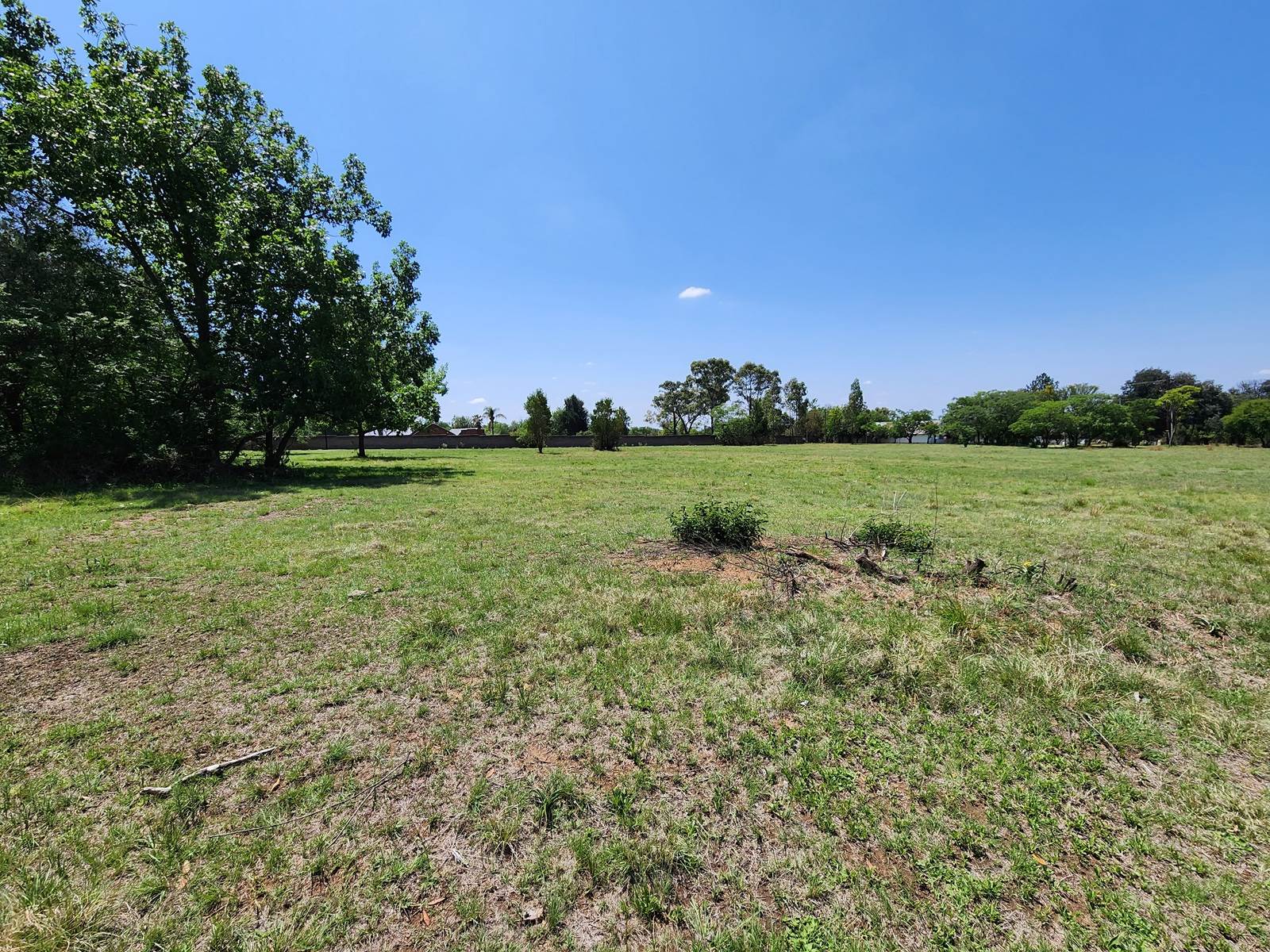2.5 ha Land available in Glen Austin photo number 2