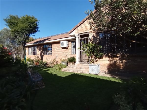 3 Bedroom House 3 Bedroom House
