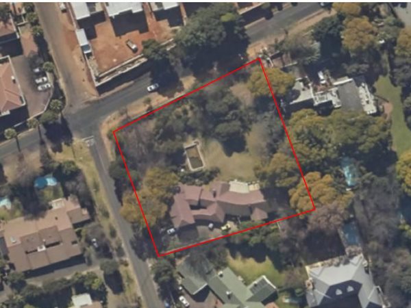 3652 m² Land available in Illovo