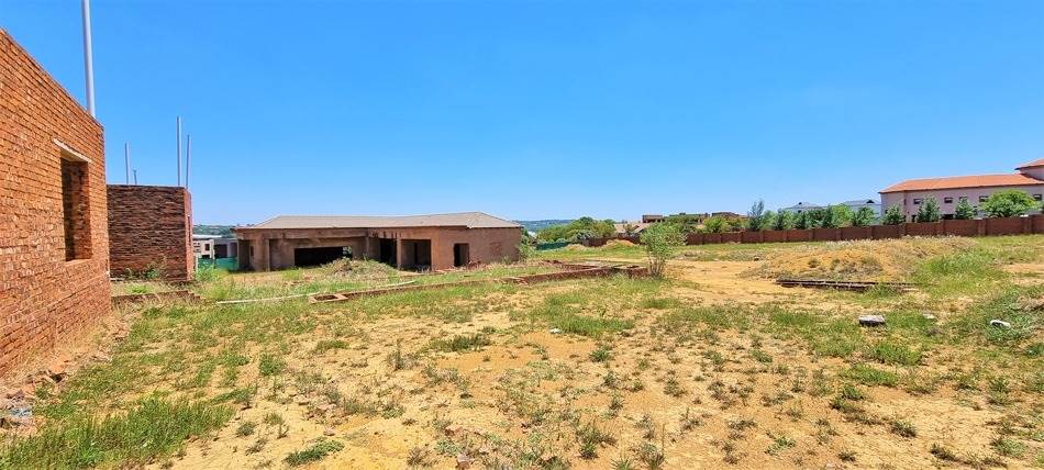 6 Bed House in Mooikloof Heights photo number 9