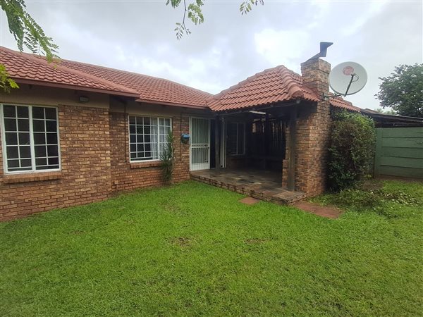 3 Bedroom Townhouse 3 Bedroom Townhouse