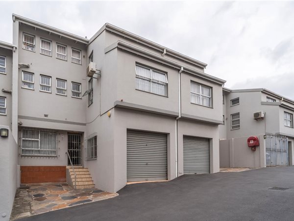 4 Bed Townhouse in Reservoir Hills