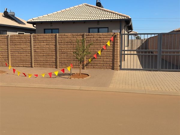 2 Bedroom House 2 Bedroom House