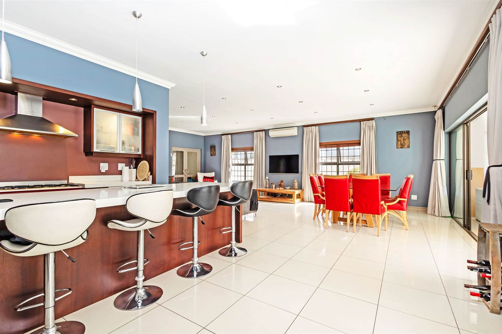 4 Bed House in Durbanville Central photo number 9