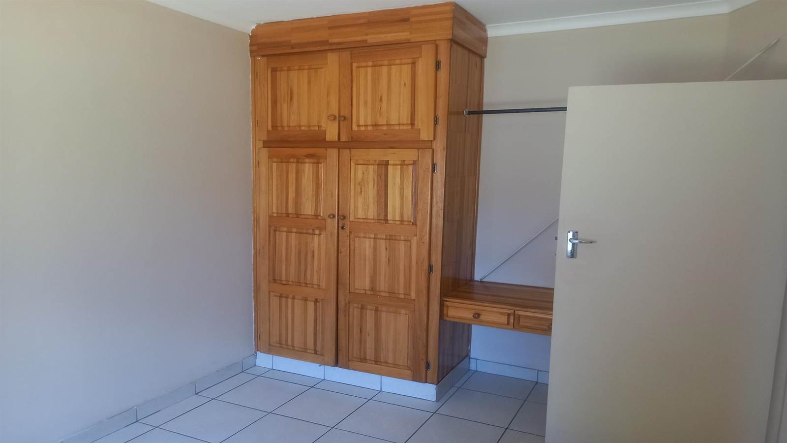 2 Bed Townhouse in Bronkhorstspruit photo number 12