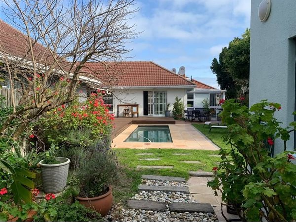 2 Bedroom House 2 Bedroom House