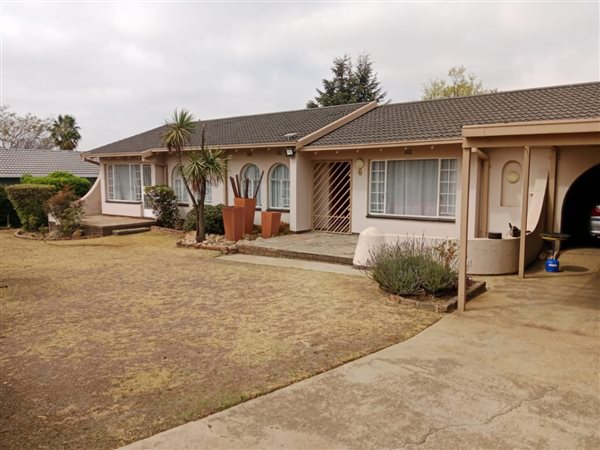 3 Bedroom House 3 Bedroom House