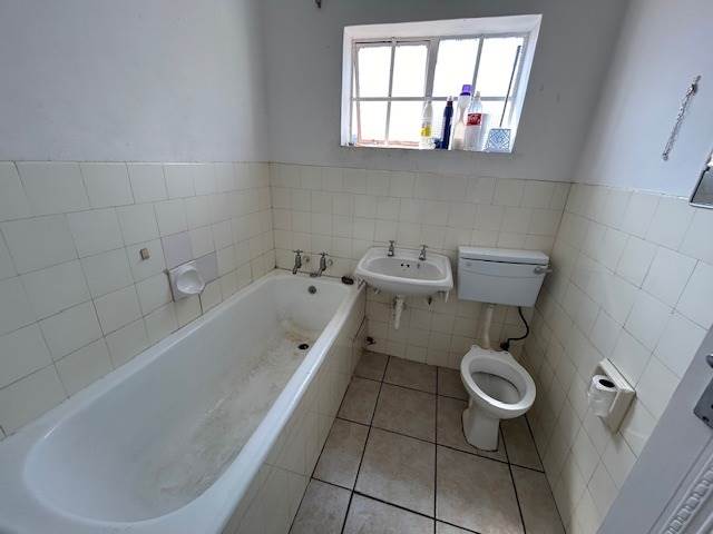 1 Bed Apartment in West Turffontein photo number 15