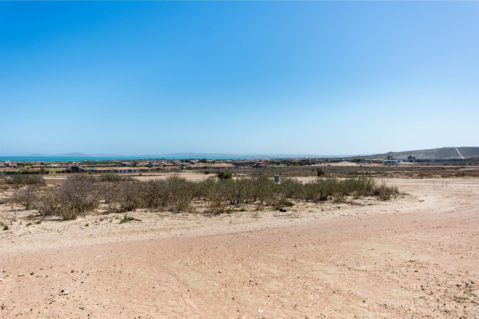 704 m² Land available in Langebaan Country Estate photo number 5