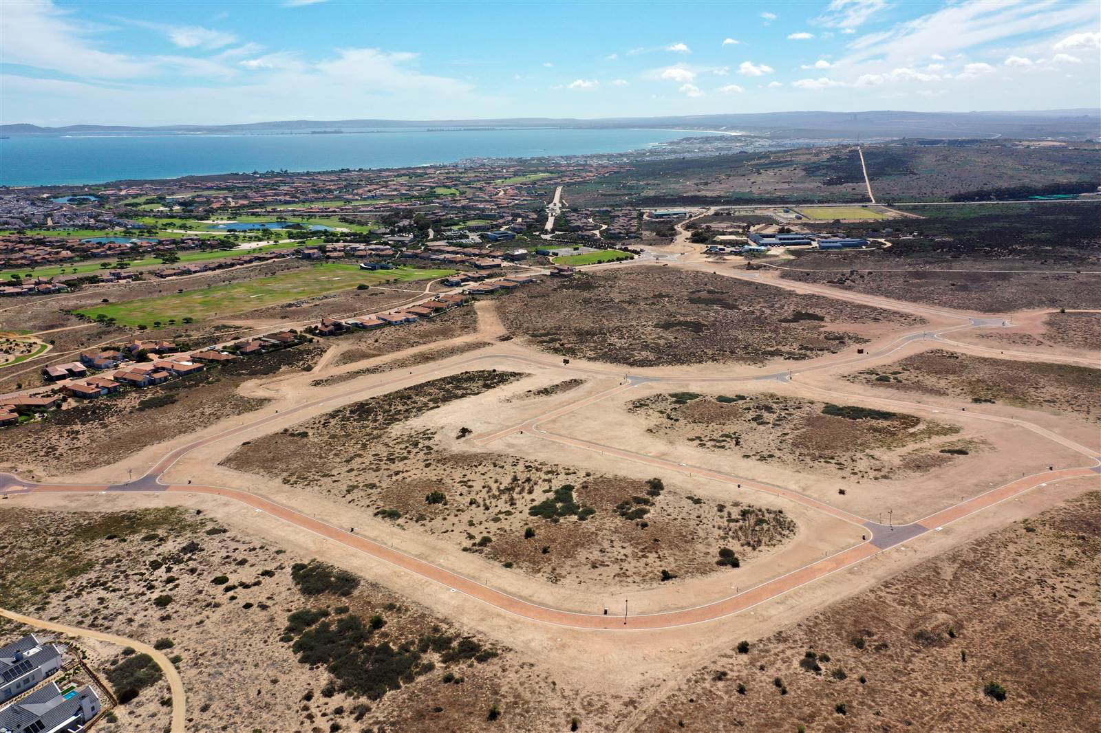 704 m² Land available in Langebaan Country Estate photo number 12