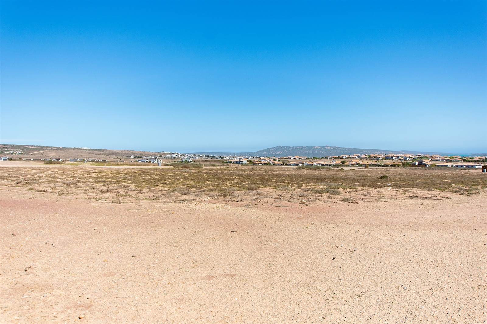 704 m² Land available in Langebaan Country Estate photo number 6