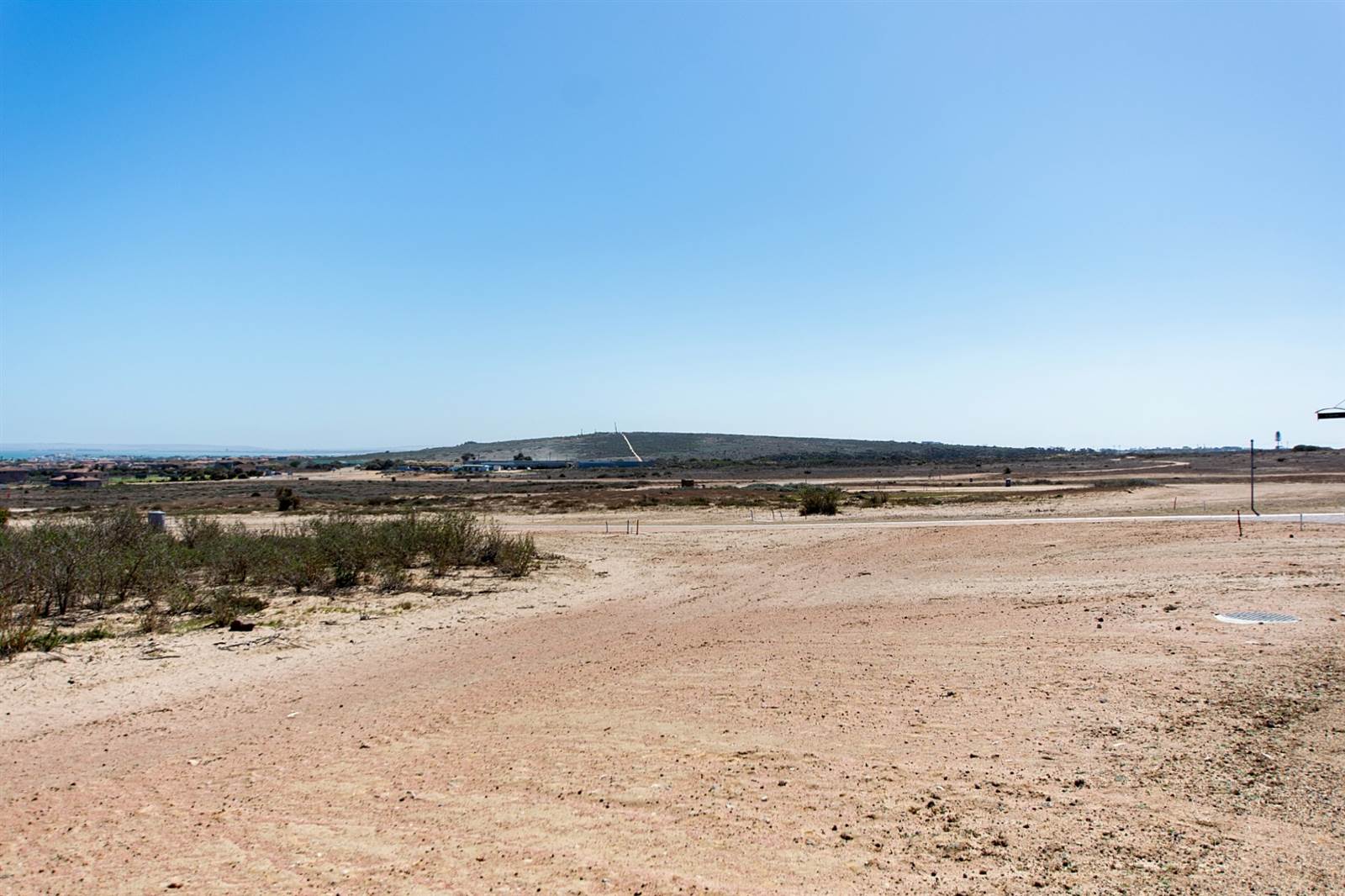 704 m² Land available in Langebaan Country Estate photo number 10