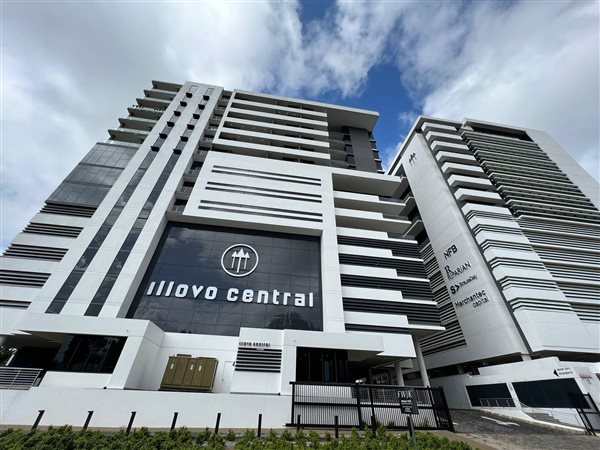 406  m² Commercial space in Illovo