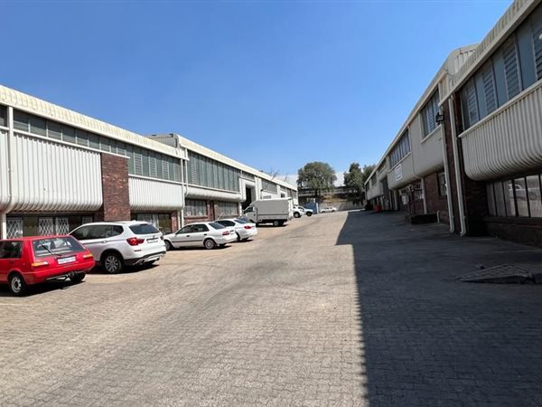 449  m² Industrial space