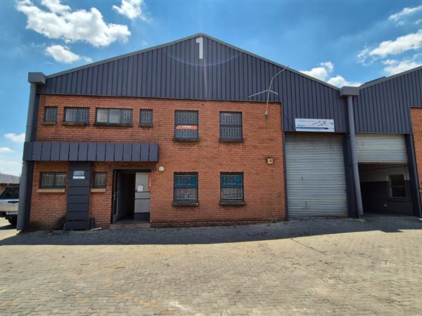 319  m² Industrial space