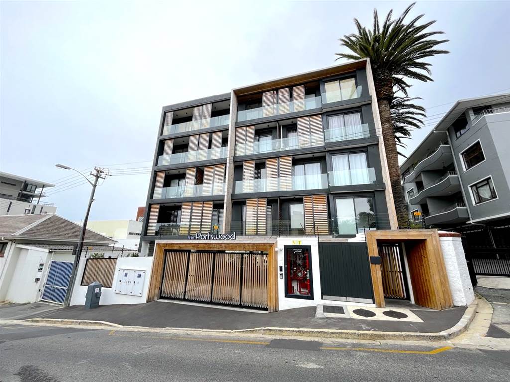 1 Bed Apartment in Green Point photo number 14