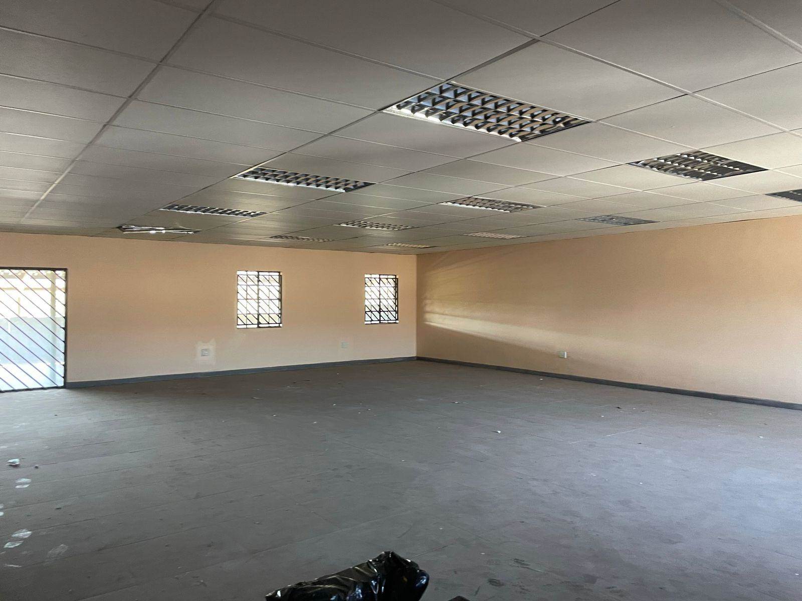 588  m² Industrial space in Spartan photo number 9