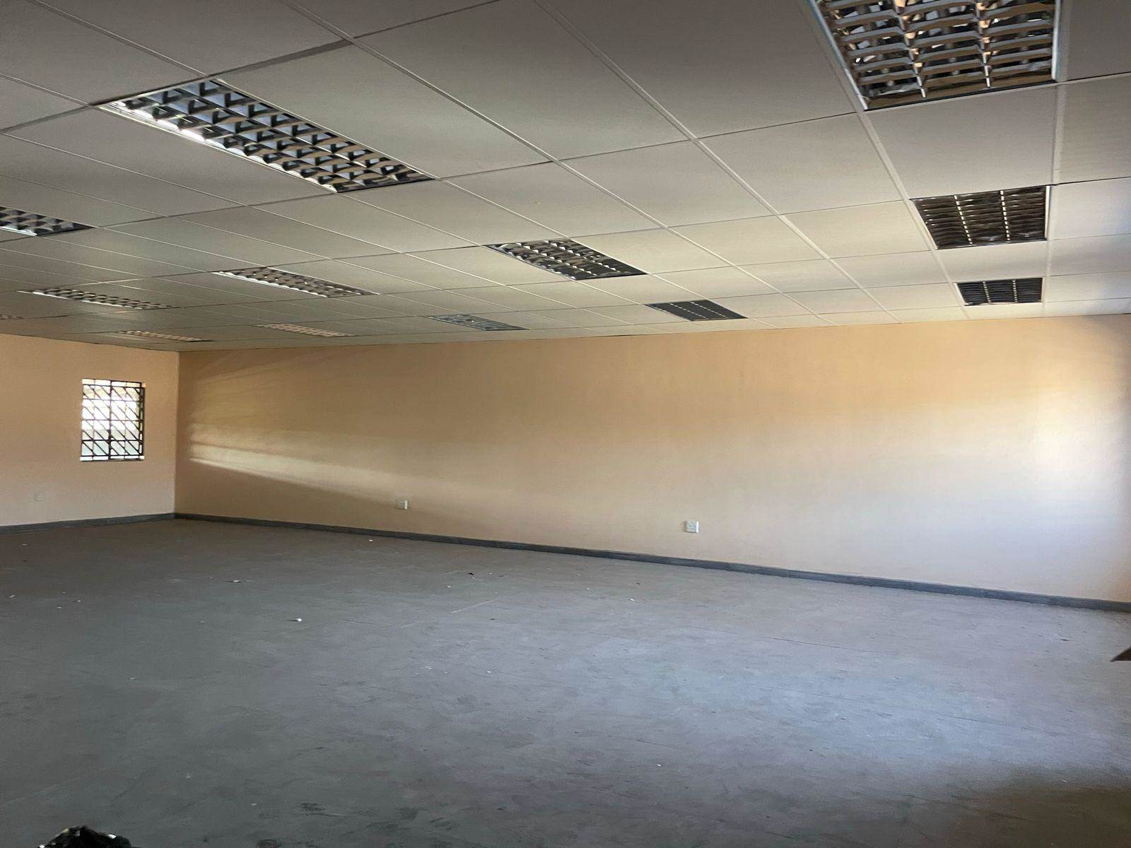 588  m² Industrial space in Spartan photo number 10