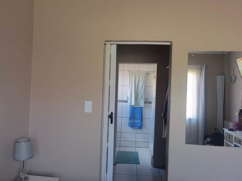 3 Bed House in Brakpan North photo number 12