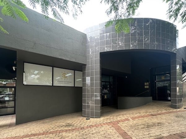 352 m² Commercial space 352 m² Commercial space