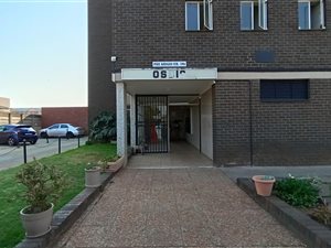 1 Bed Townhouse in Eloffsdal