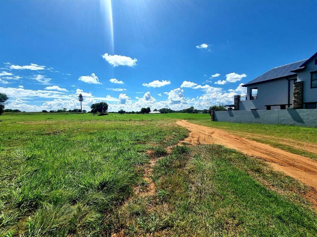 673 m² Land available in Parys Golf Estate photo number 4