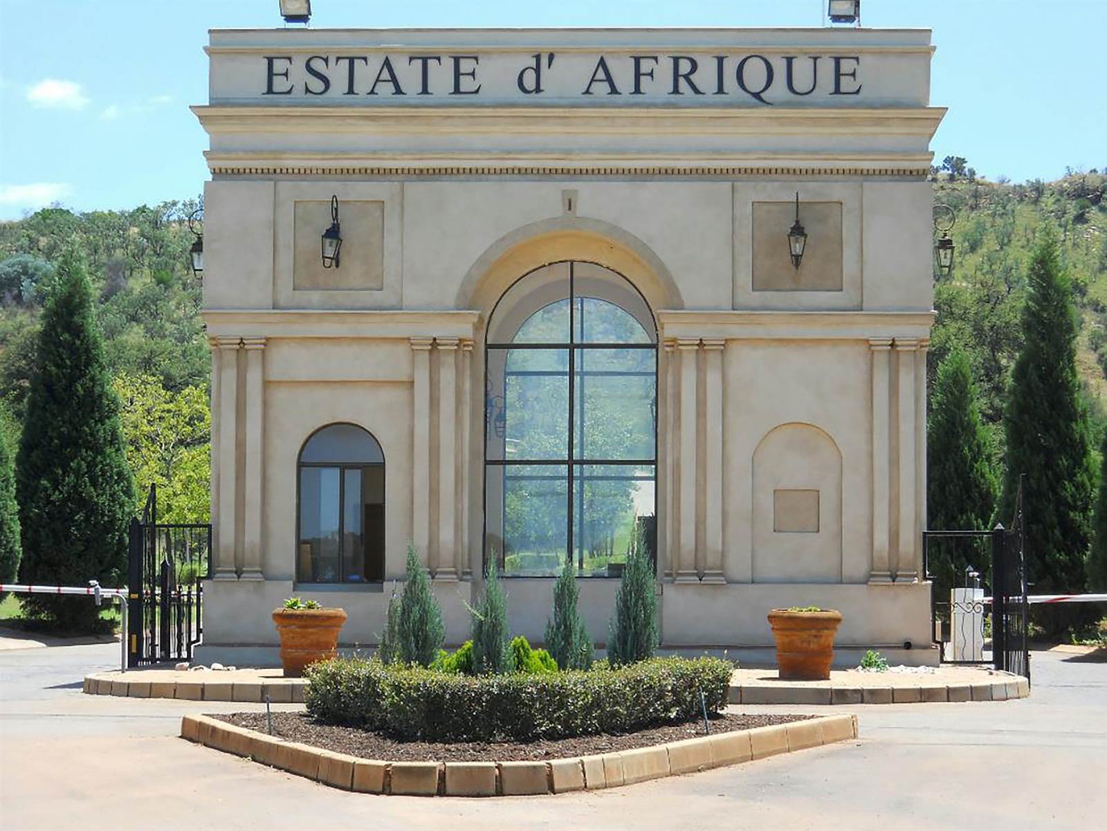 1109 m² Land available in Estate D Afrique photo number 9