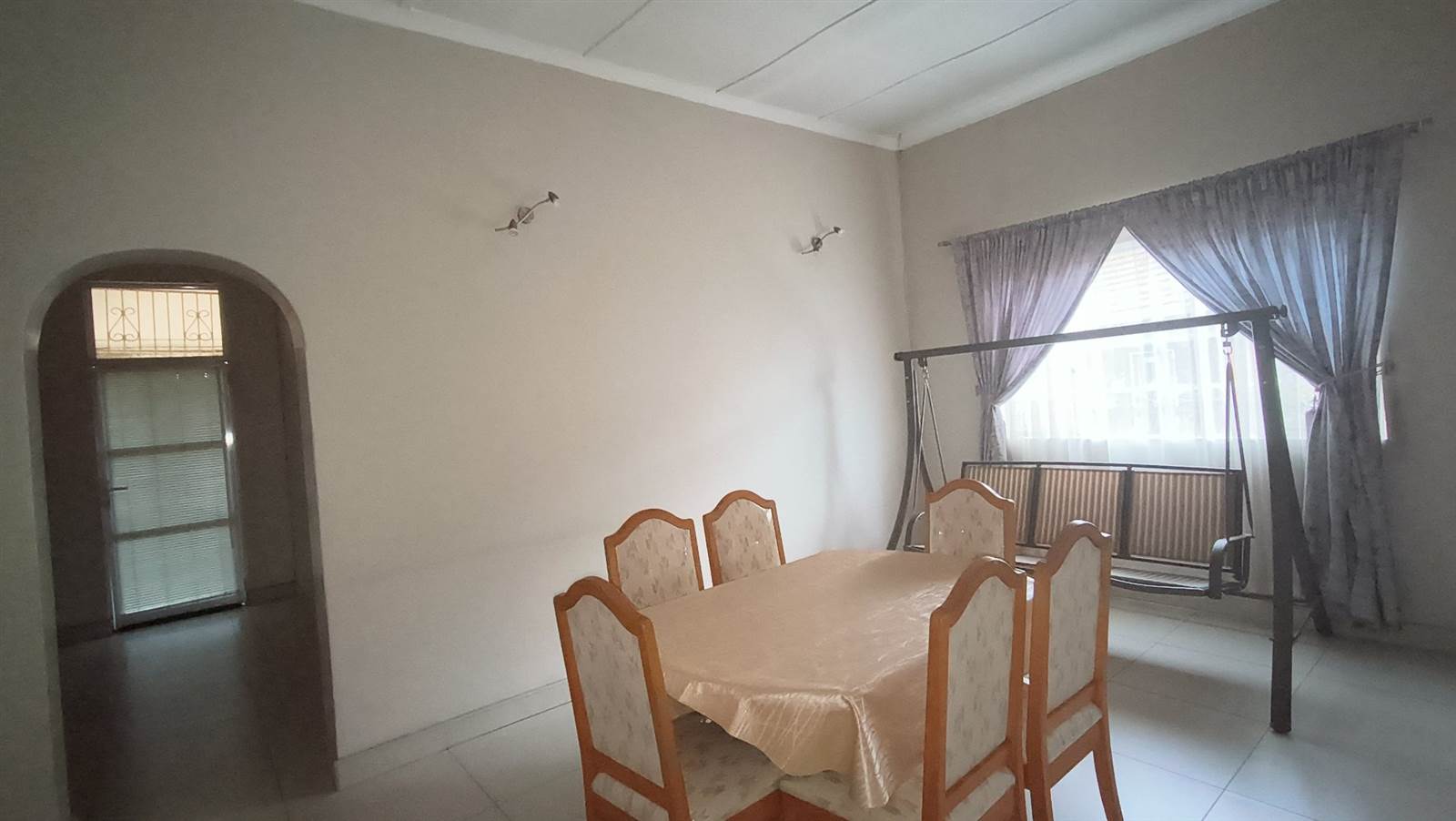 3 Bed House in Pietermaritzburg Central photo number 6
