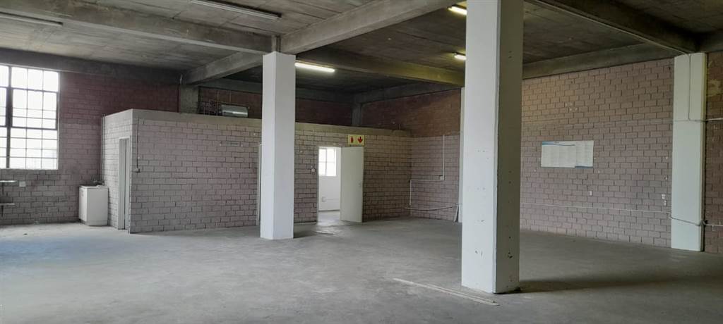 197  m² Industrial space in New Germany photo number 5