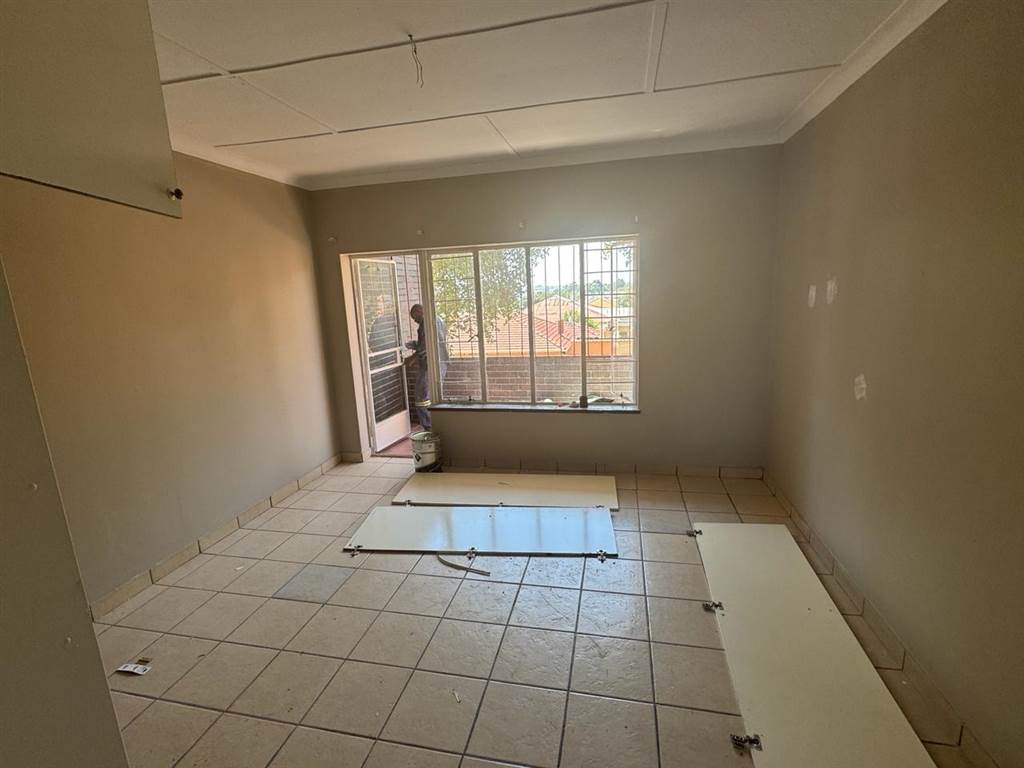 Commercial space in Turffontein photo number 8