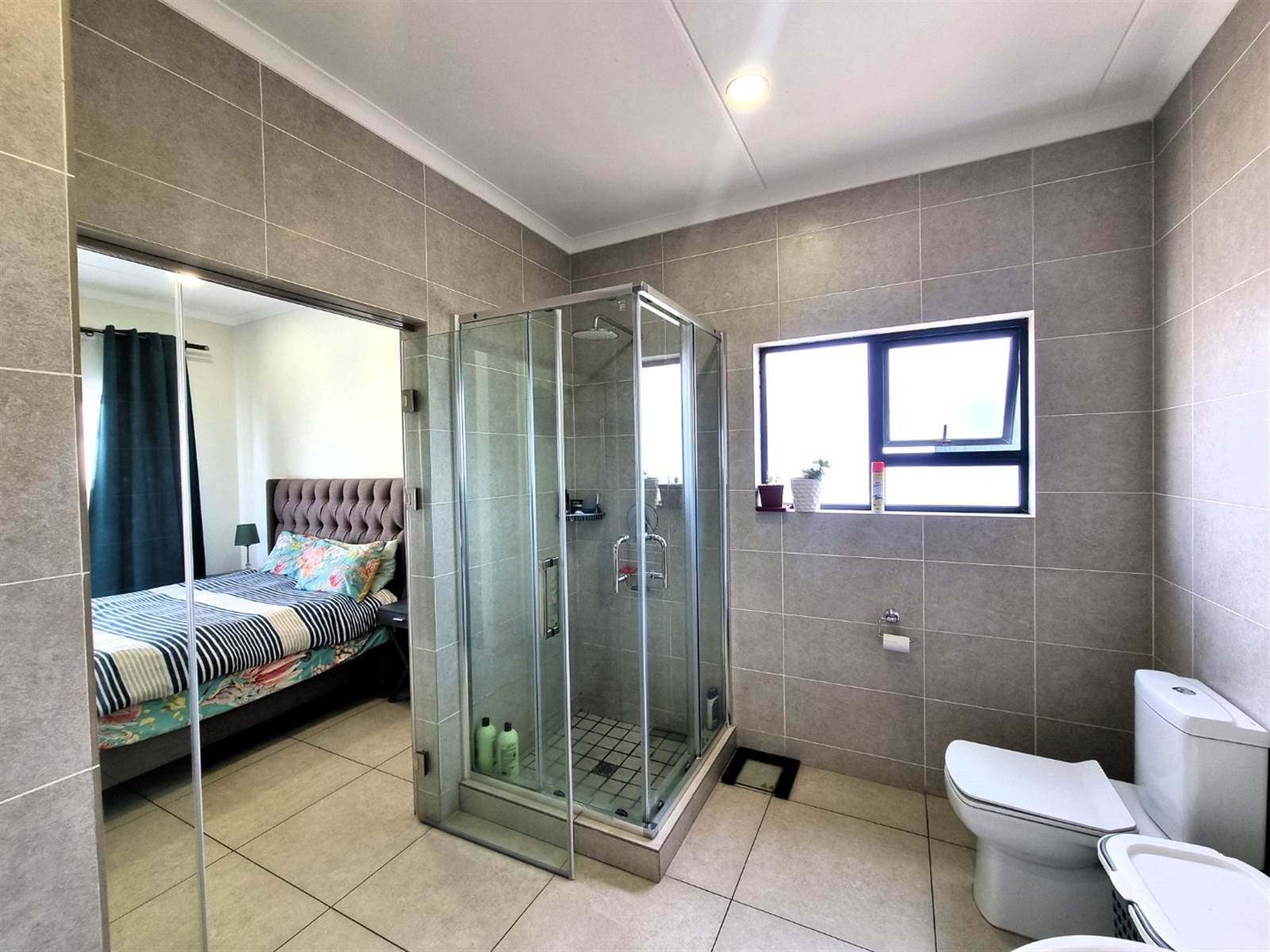 1 Bed Apartment in Greenstone Hill photo number 16