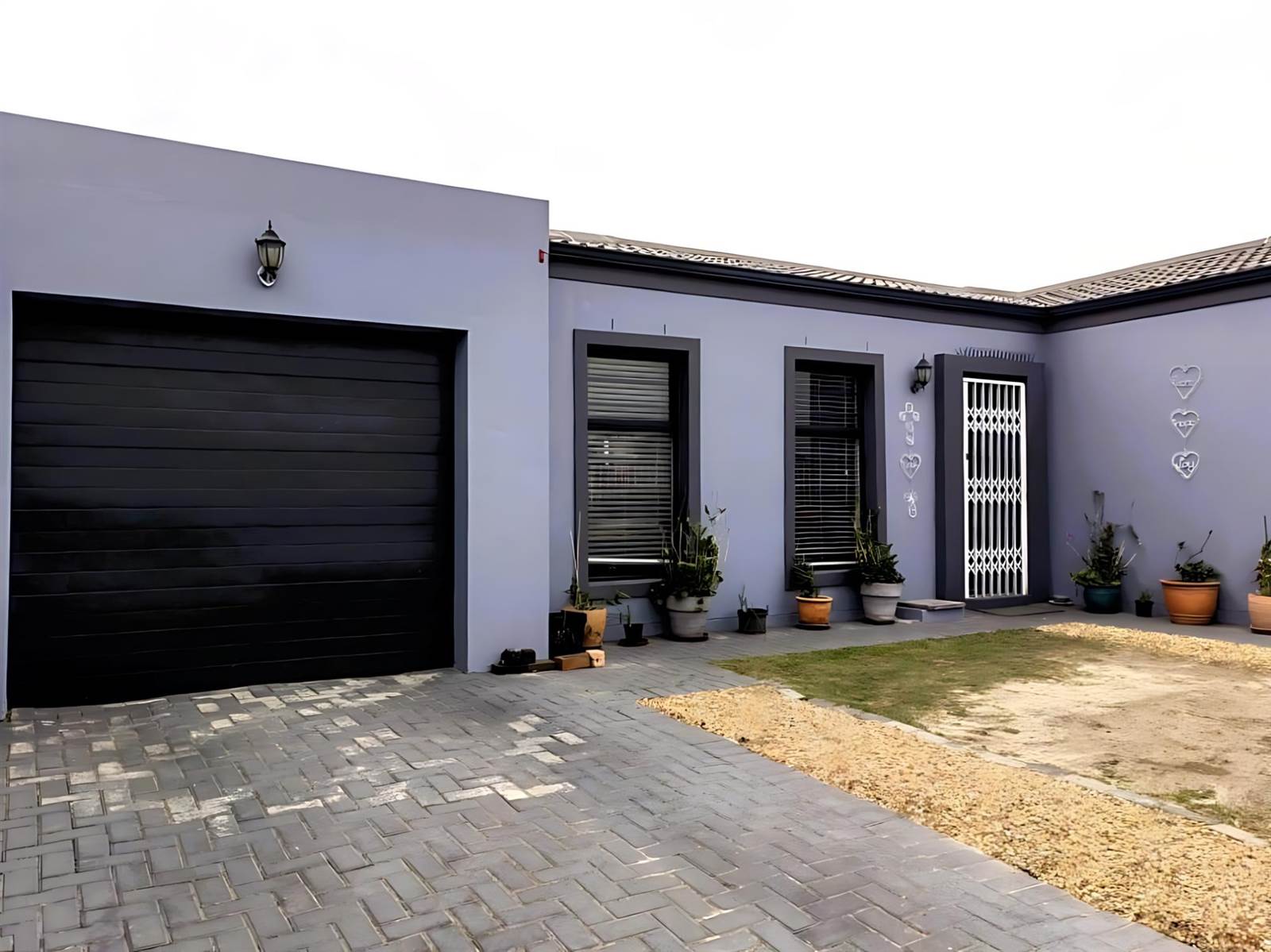 3 Bed House in Fairview Golf Estate photo number 2