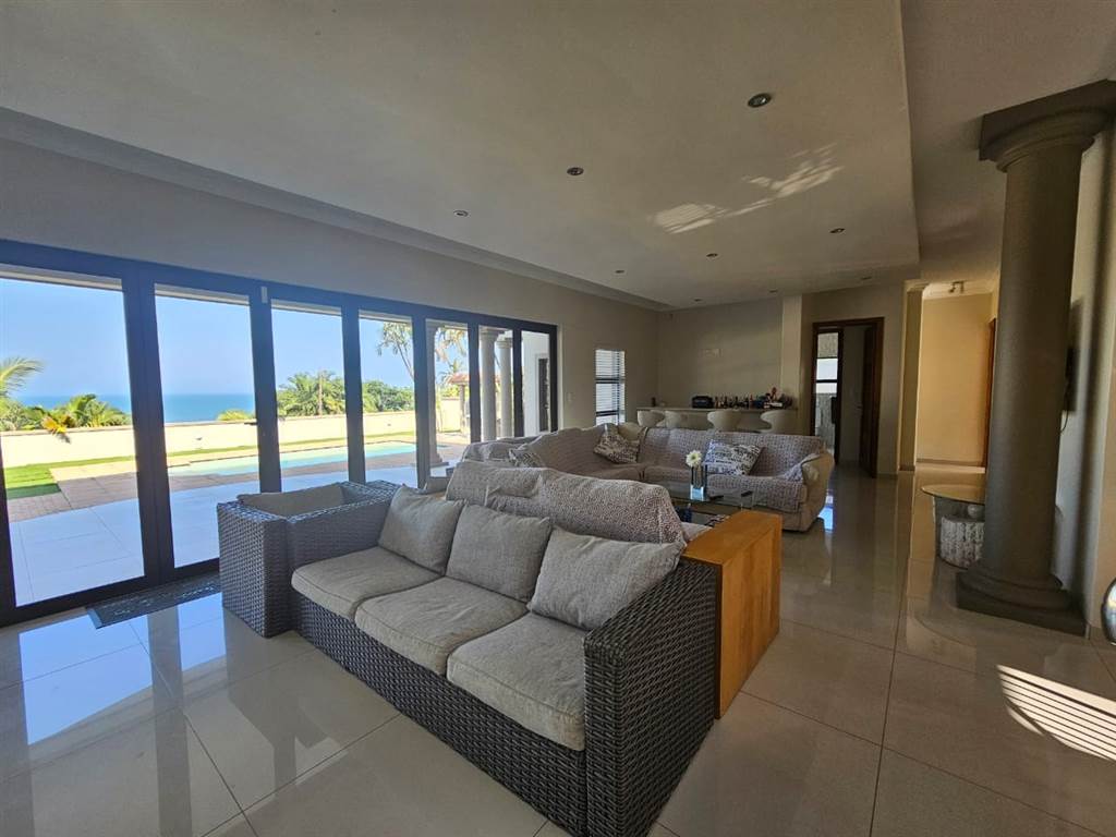 6 Bed House in Ballito photo number 10