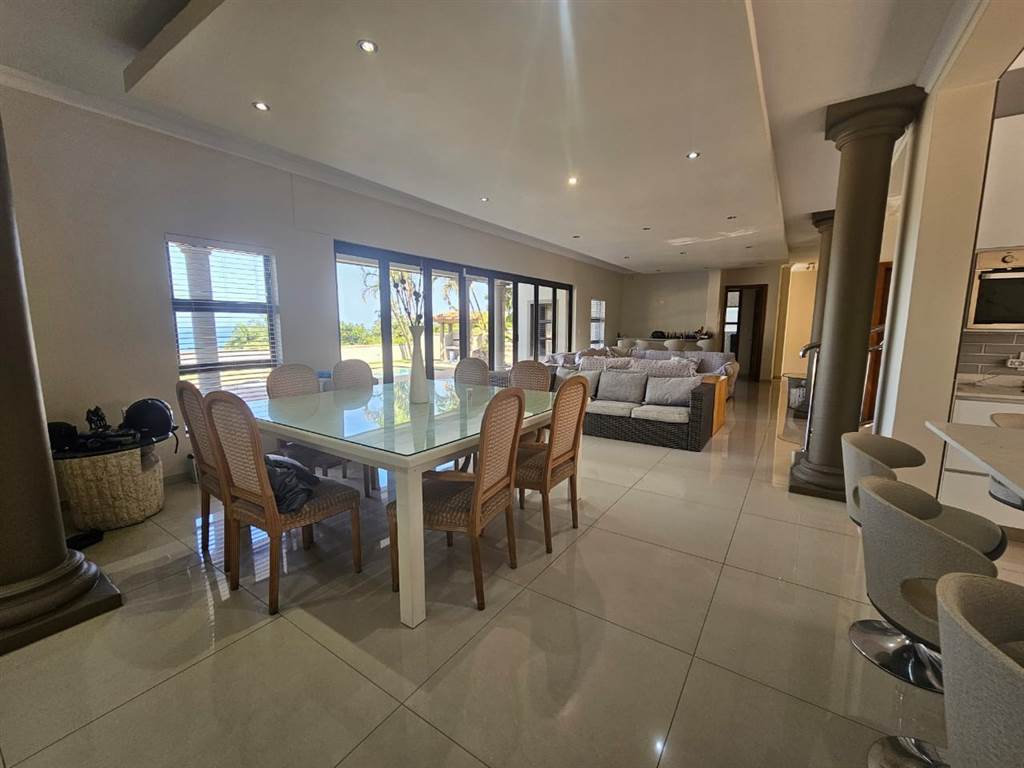 6 Bed House in Ballito photo number 9