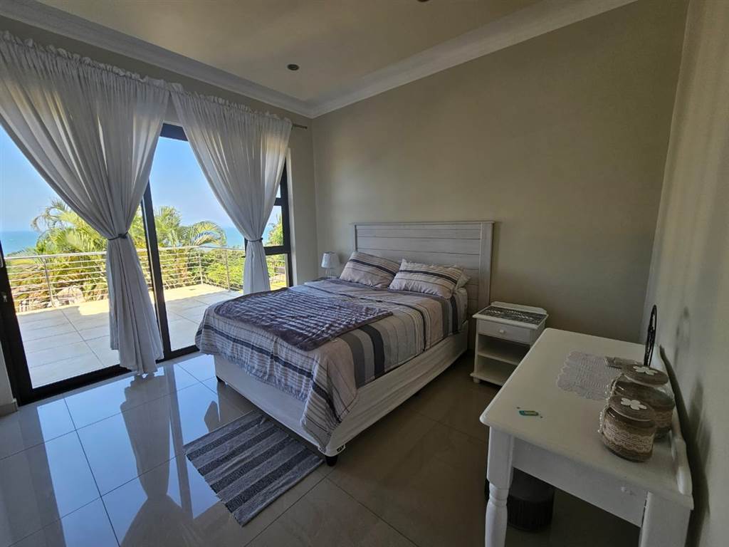 6 Bed House in Ballito photo number 27