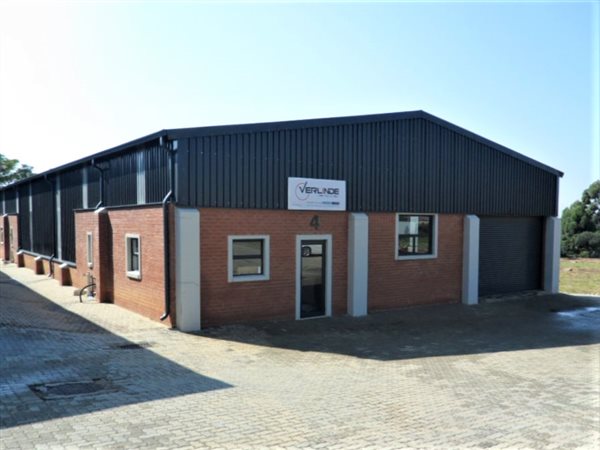 228  m² Industrial space