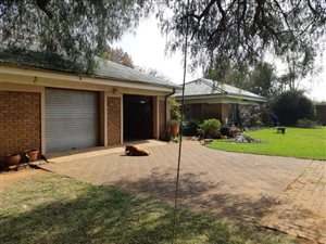 4 Bed House in Unitas Park