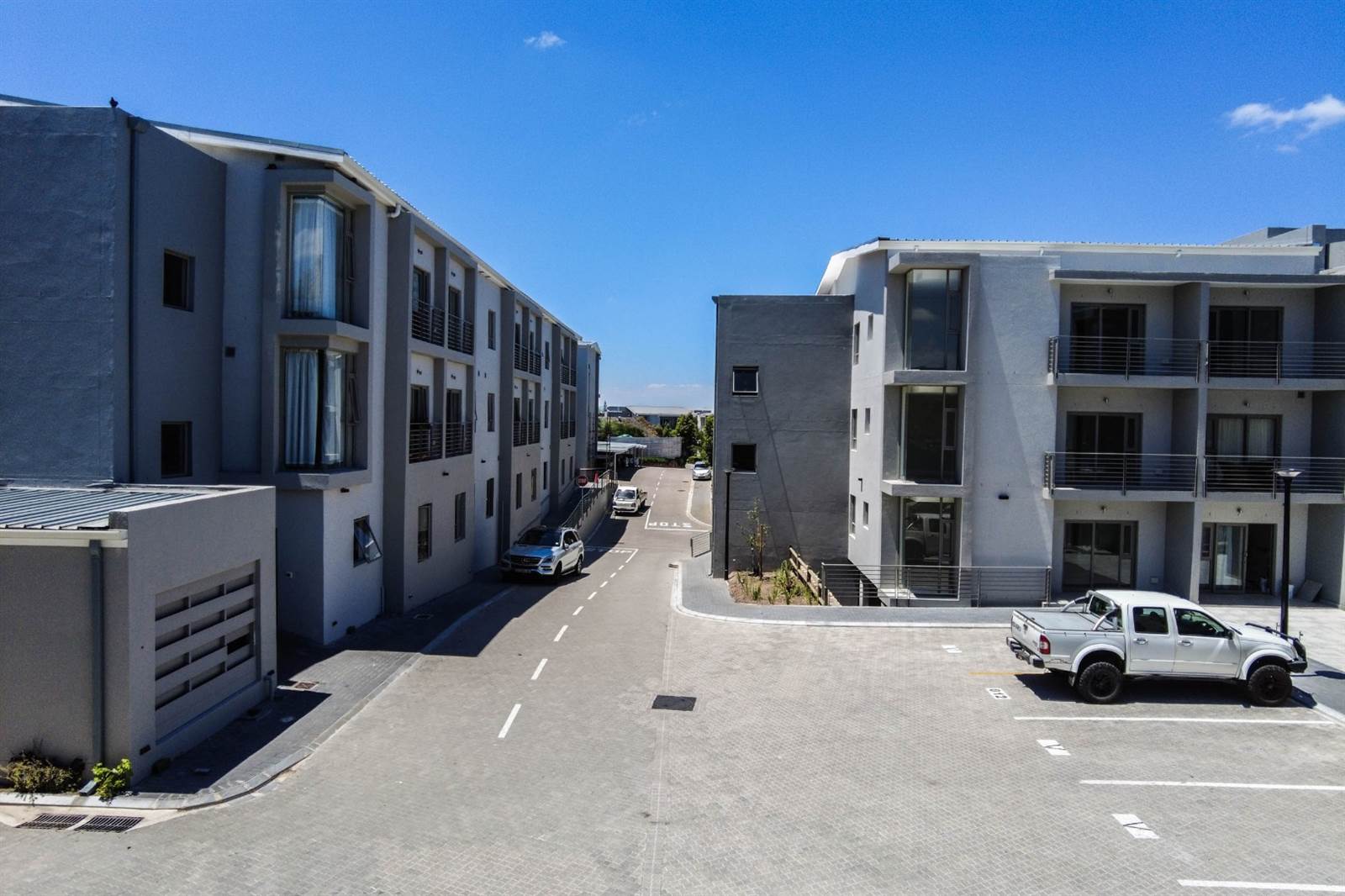 1 Bed Apartment in Stellenberg photo number 3