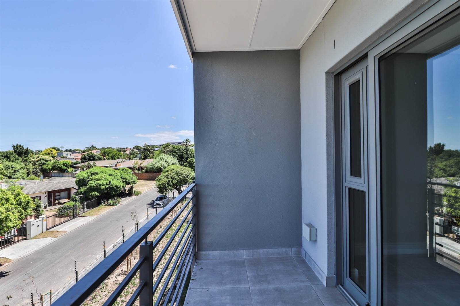1 Bed Apartment in Stellenberg photo number 8
