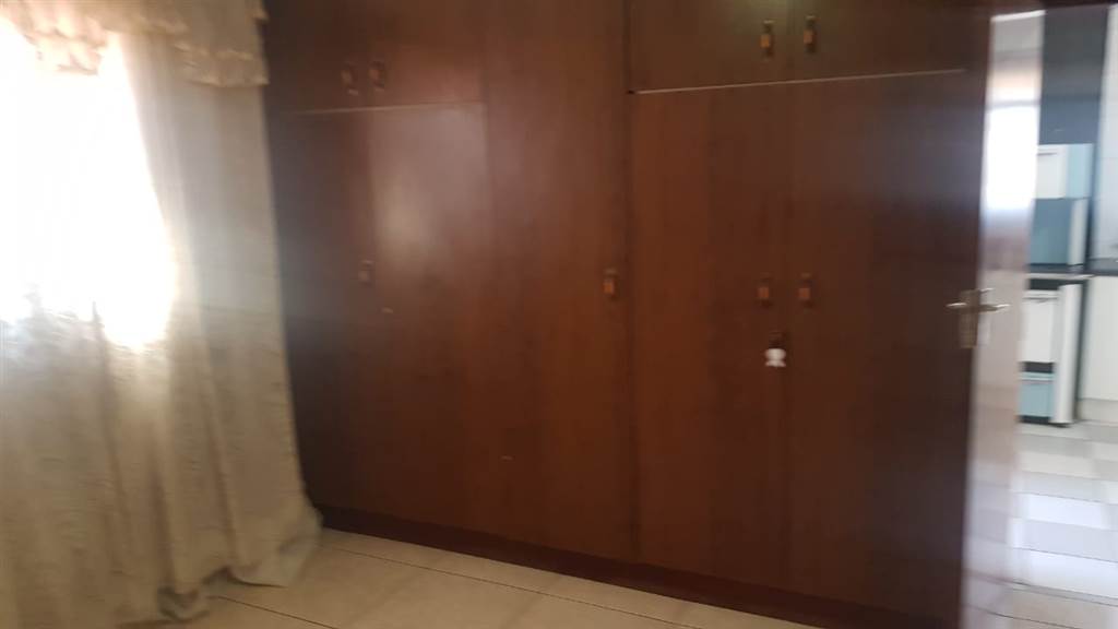2 Bed House in Kagiso photo number 22