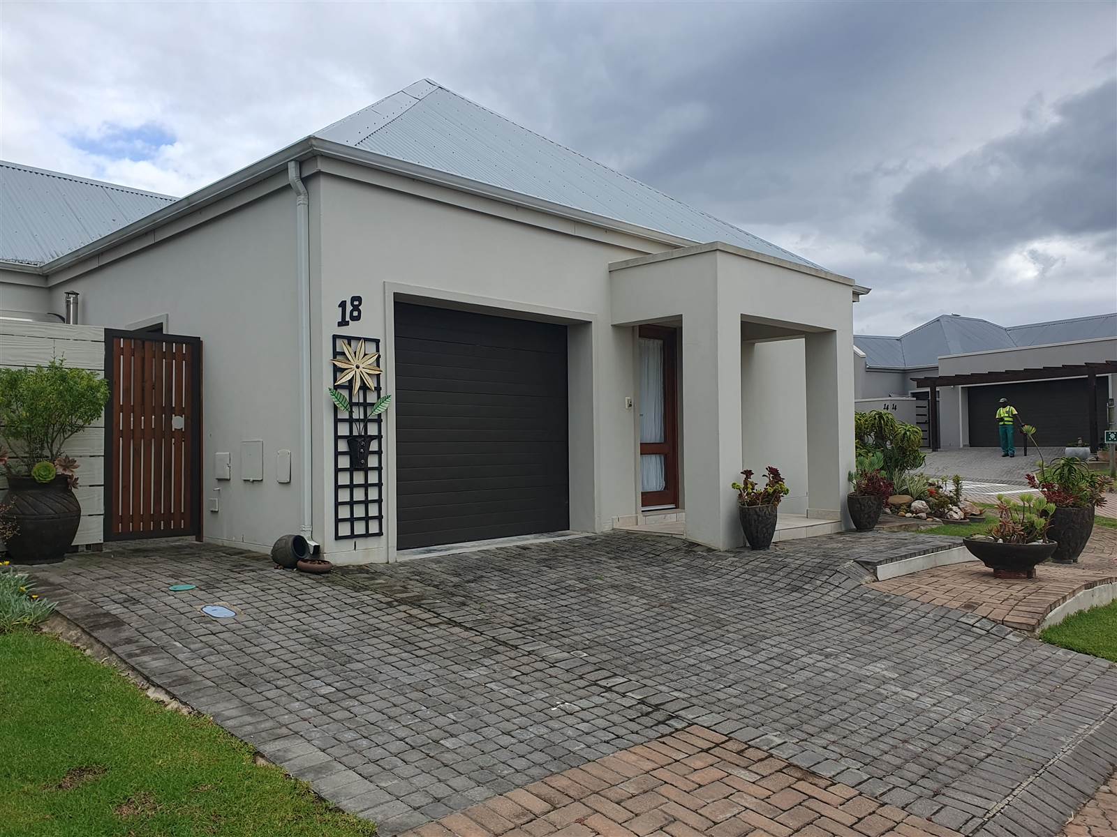 2 Bed House in Kraaibosch photo number 17