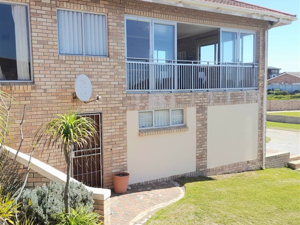 2 Bed Flat in Cape St Francis