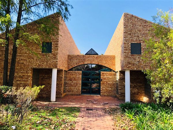 400  m² Commercial space in Woodmead