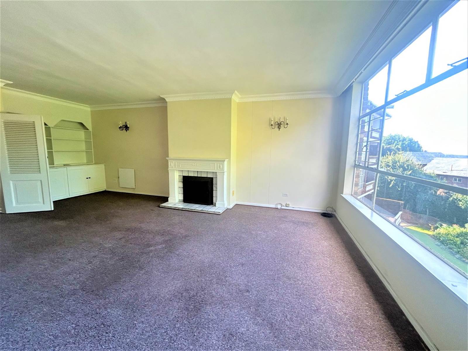 3 Bed Apartment in Sandown photo number 1