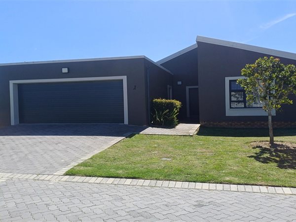 3 Bedroom Townhouse 3 Bedroom Townhouse