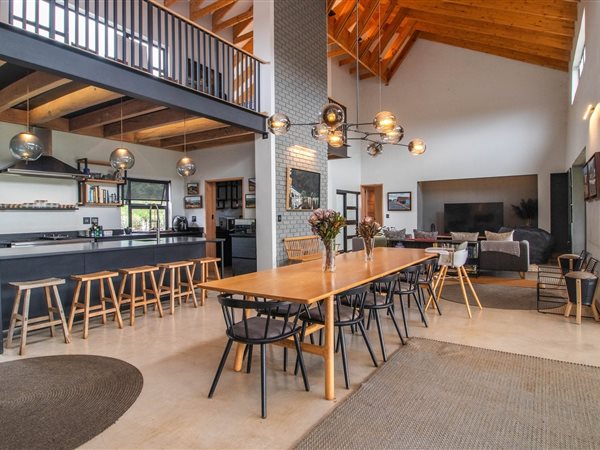 5 Bedroom House 5 Bedroom House