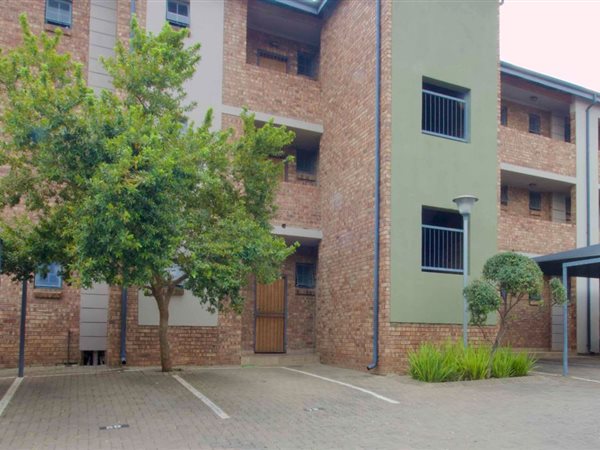 2 Bedroom Townhouse 2 Bedroom Townhouse