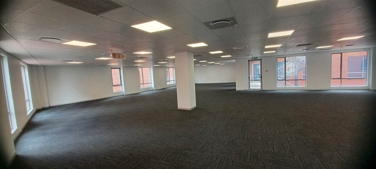 571  m² Commercial space in Melrose Arch photo number 4