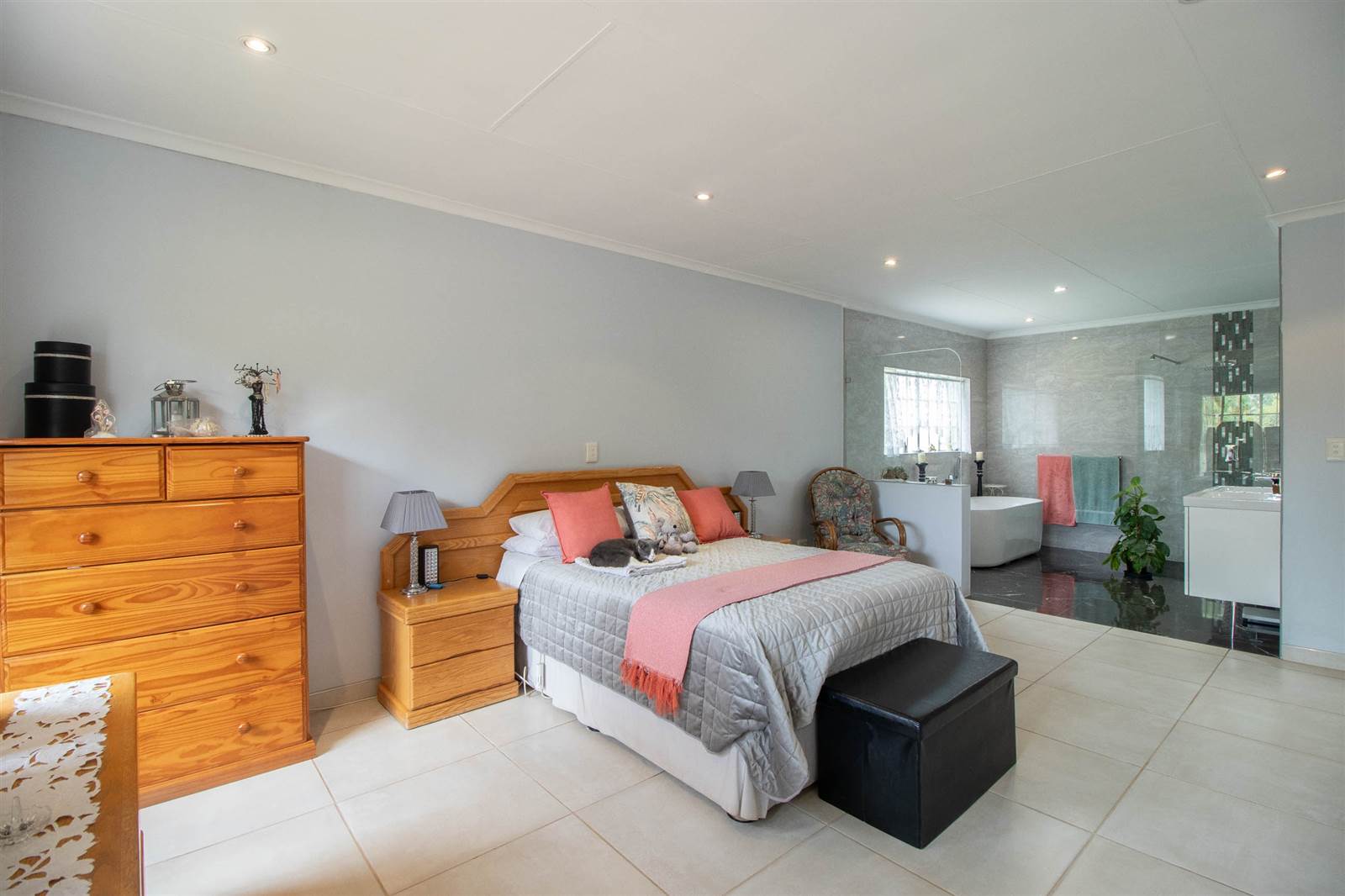 4 Bed House in Grootfontein Estate photo number 15